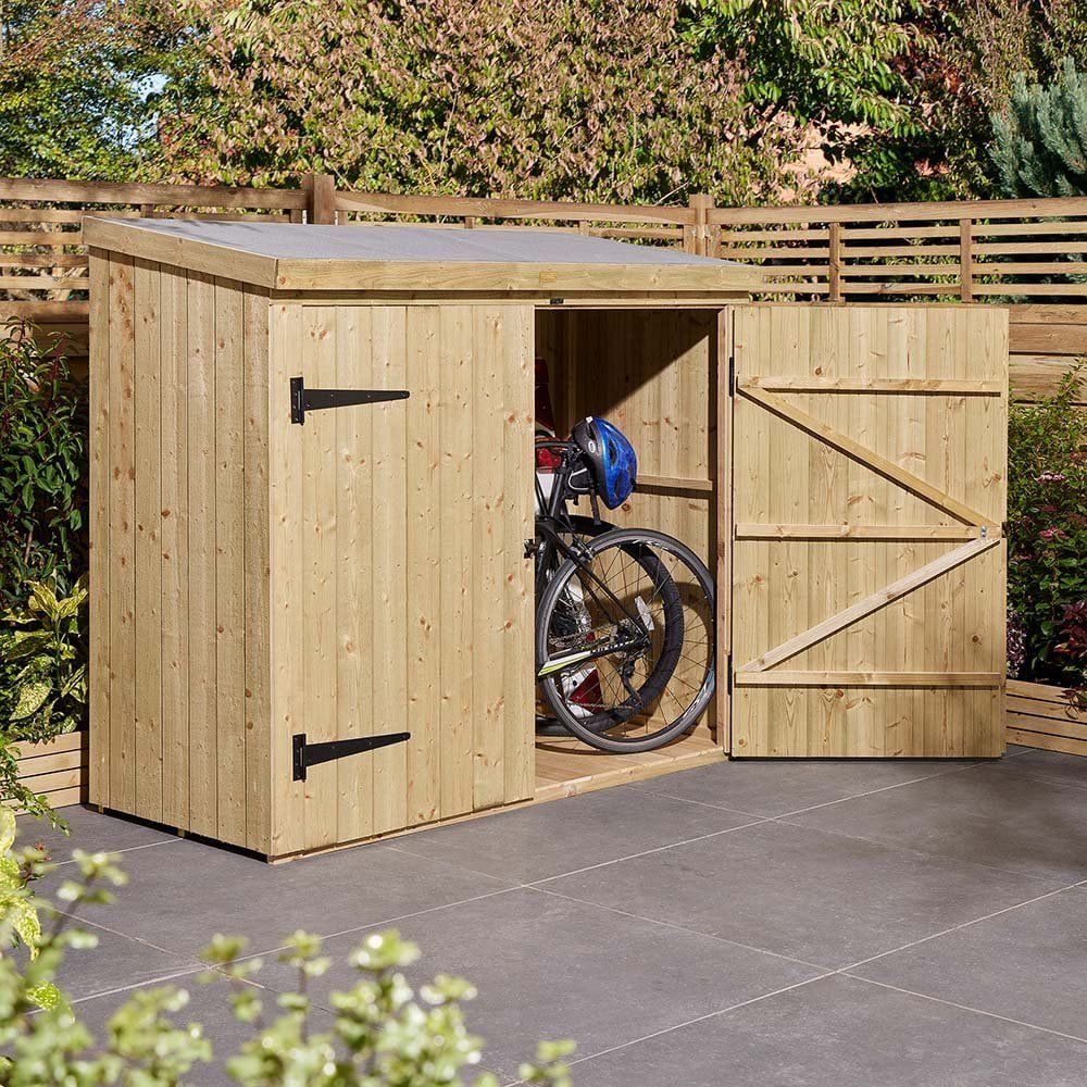 Garden Storage in a British garden setting